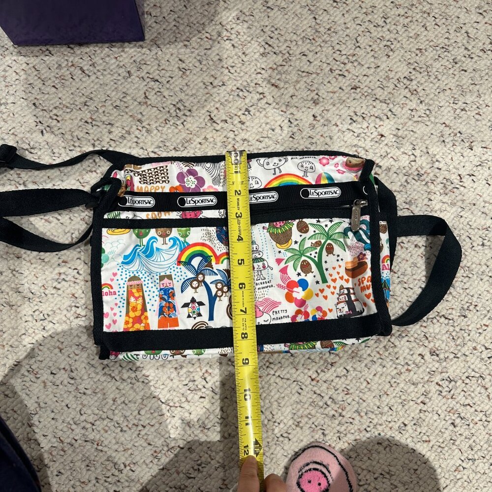 LE SPORTS SAC Crossbody Bag in Hawaii Theme Print - Picture 7 of 7